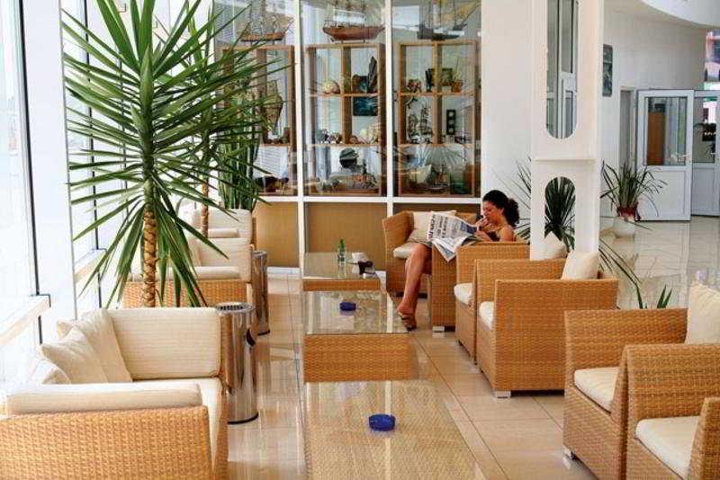 Hotel Korona Sluneční pobřeží Exteriér fotografie